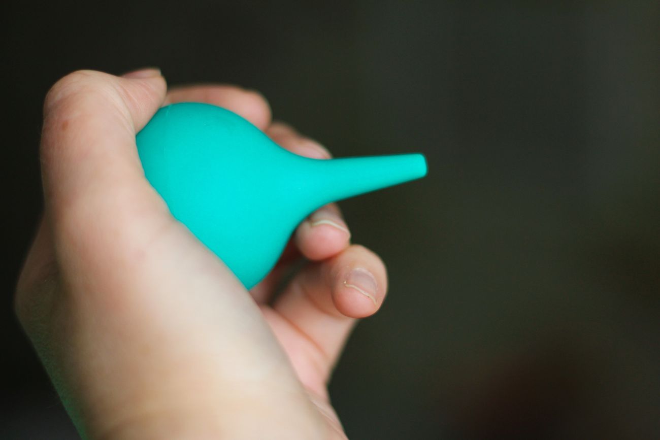 Lewatywa może przyczynić się do rozleniwienia jelita, co tylko nasili zaparcia