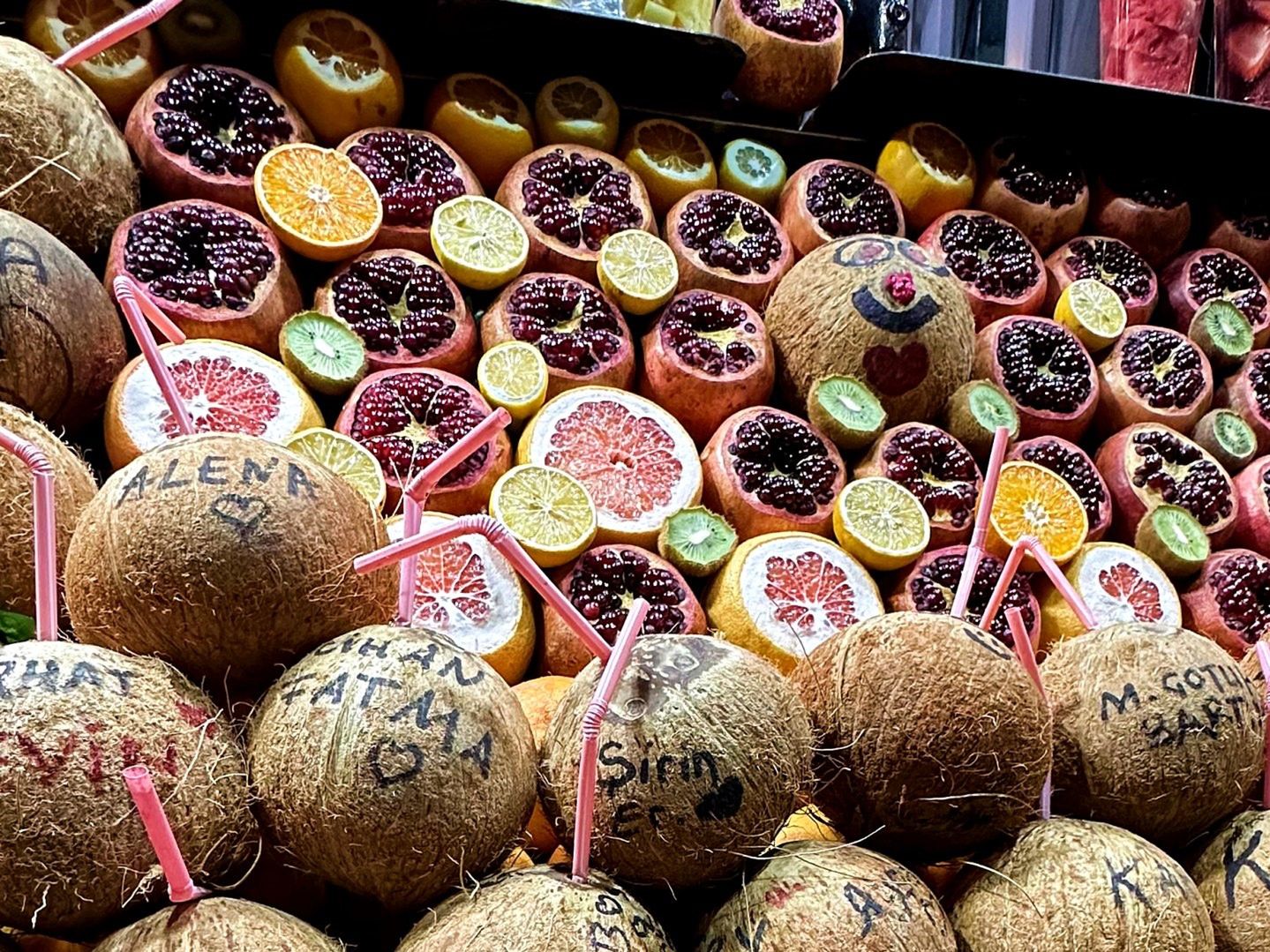 Jakie objawy wskazują na niedobory i jak mądrze reagować na potrzeby organizmu?