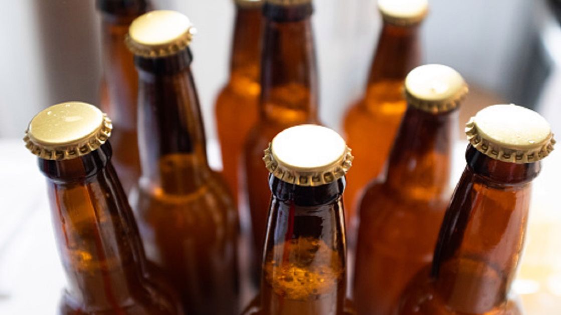 Alkohol najpierw atakuje mózg, potem wątrobę