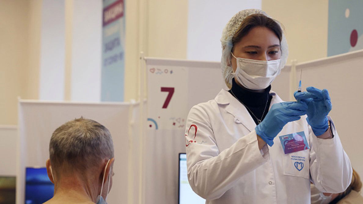 Szczepienie niszczy naturalną odporność? Eksperci rozwiewają wątpliwości