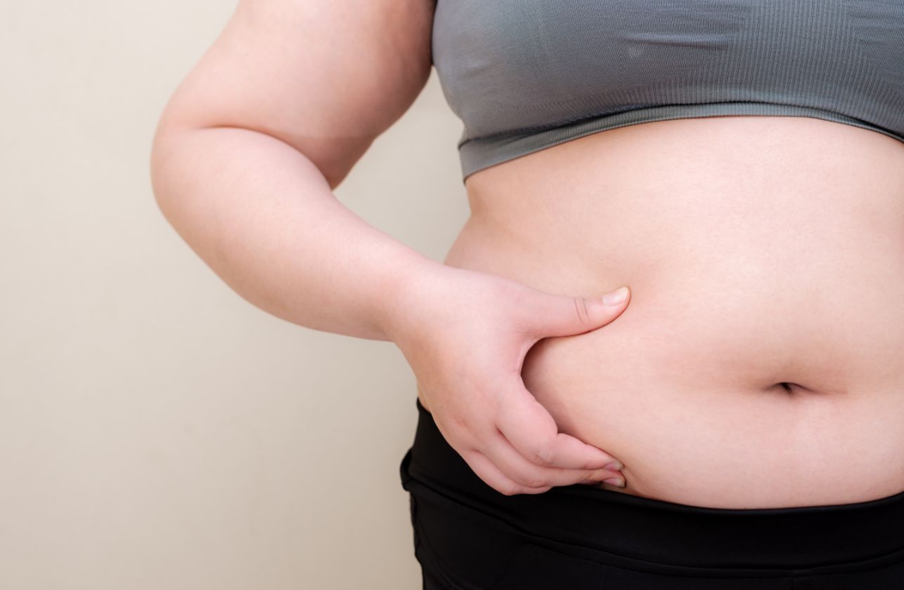 Nadwaga może mieć związek z nawracającą zgagą.