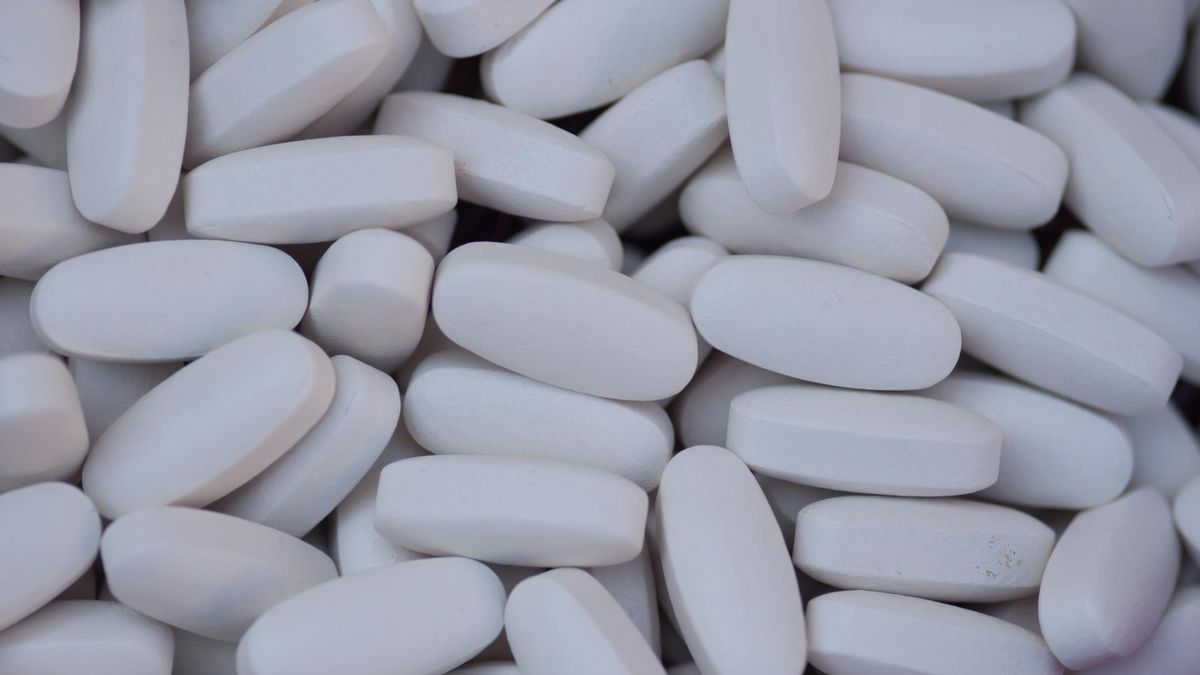 Antybiotyk wycofany z aptek. GIF: zagrożenie zdrowia