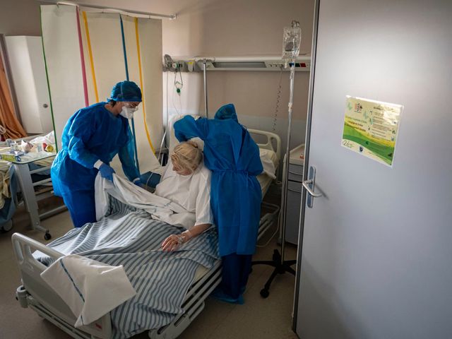 Gwałtowny wzrost zakażeń koronawirusem w Polsce
