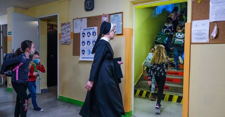 Stracą pracę od nowego roku szkolnego. Nawet 10 tys. zwolnień wśród nauczycieli
