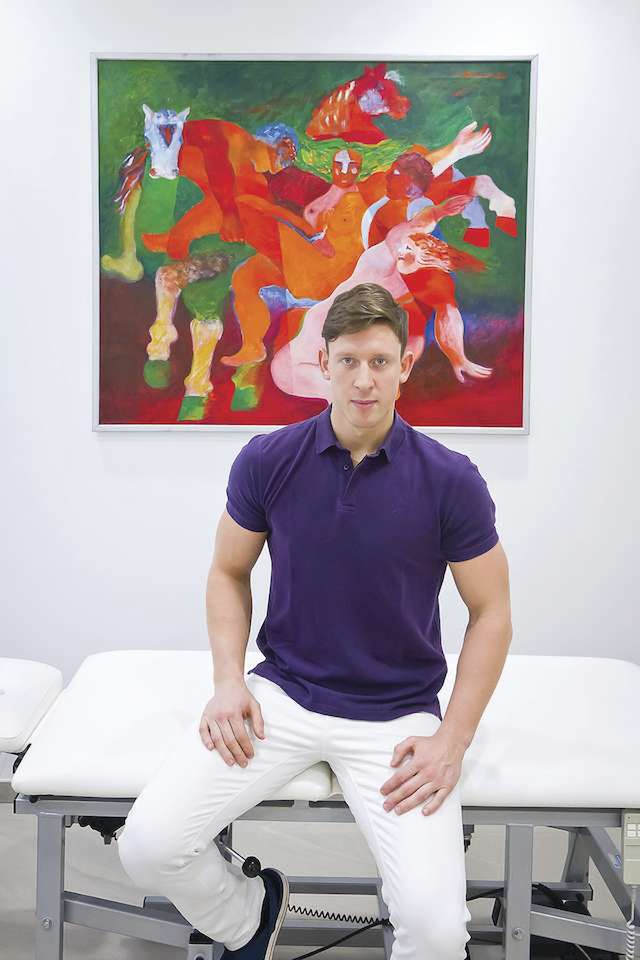 Łukasz Leksowski od lat zajmuje się fizjoterapią