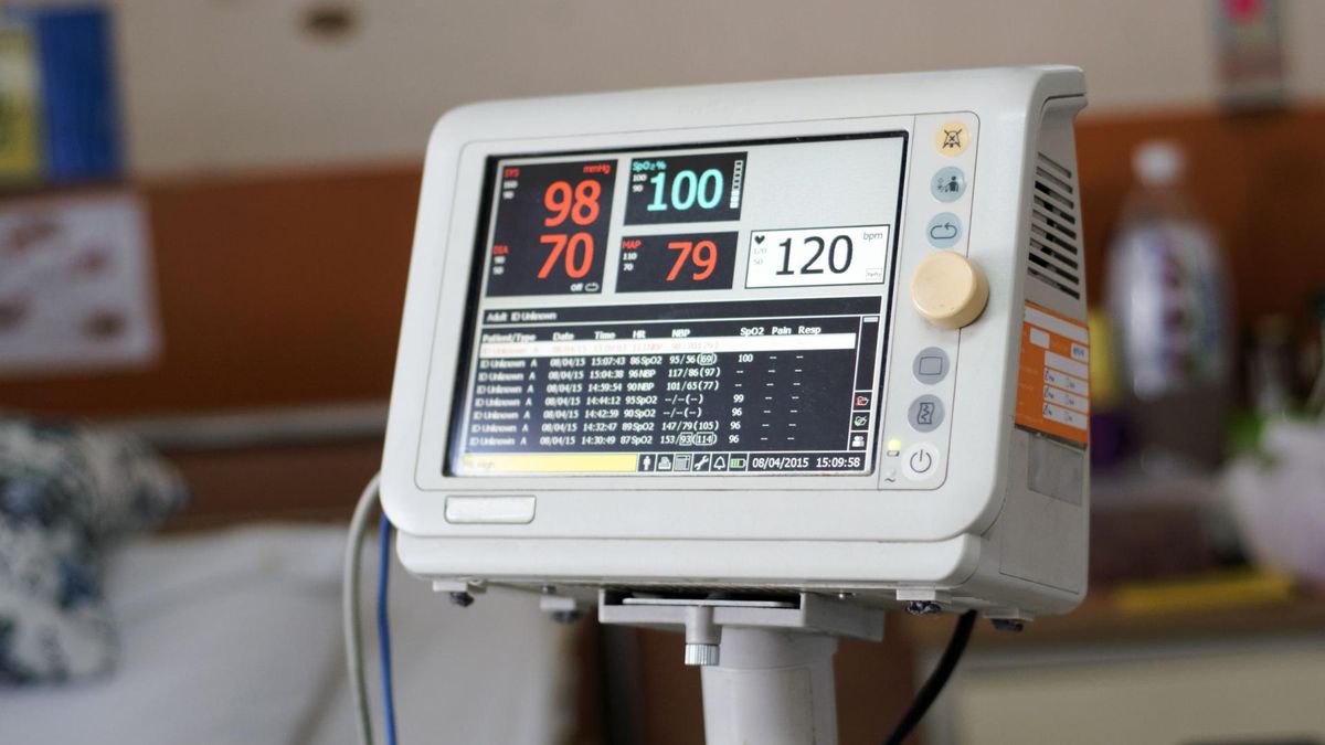 Pulsoksymetr jest uniwersalnym sprzętem medycznym, dzięki któremu w prosty sposób można dokonać pomiaru natlenienia krwi