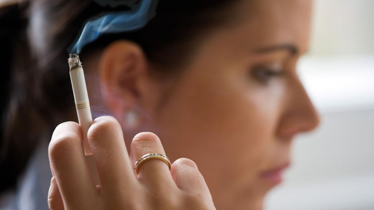 Palenie papierosów niesie za sobą mnóstwo konsekwencji zdrowotnych