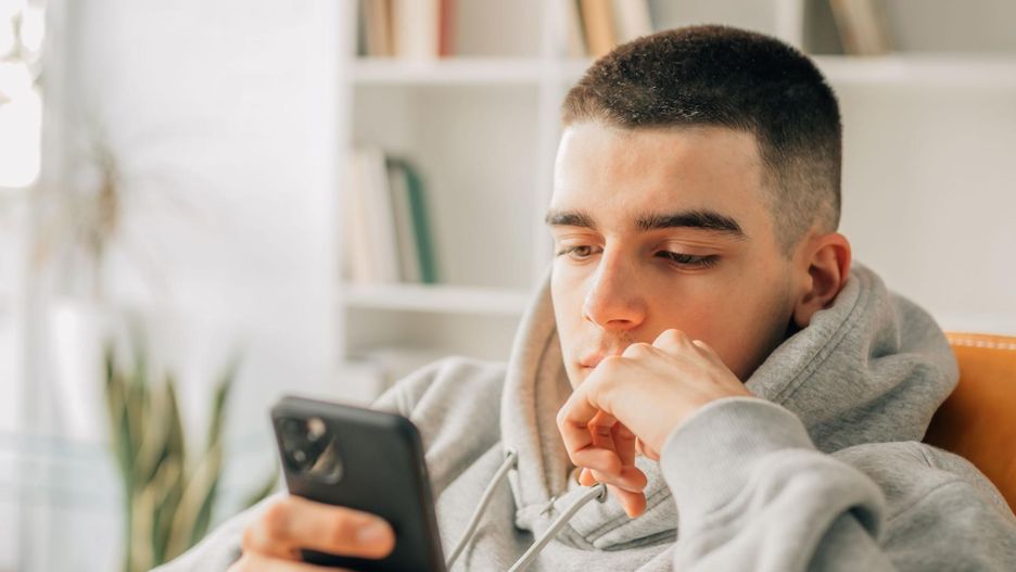 Media społecznościowe stanowią zagrożenie dla zdrowia psychicznego młodych