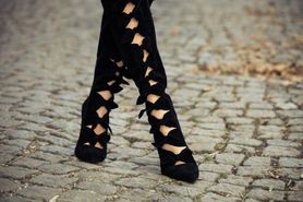Buty z weluru na jesień, które chętnie wybierają blogerki