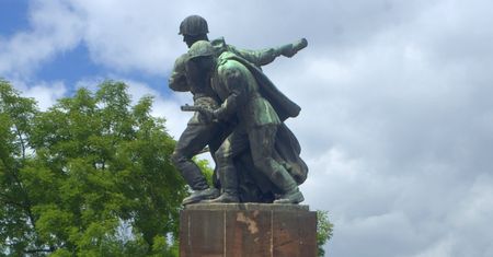 Spór o pomniki Armii Czerwonej. O rosyjskiej schizofrenii historycznej