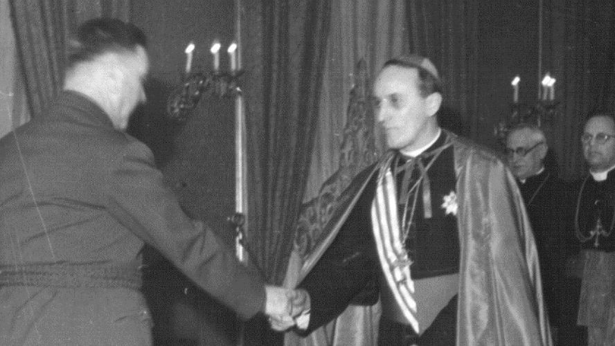 Ante Pavelić i Alojzije Stepinac, zdjęcie z okresu II wojny światowej