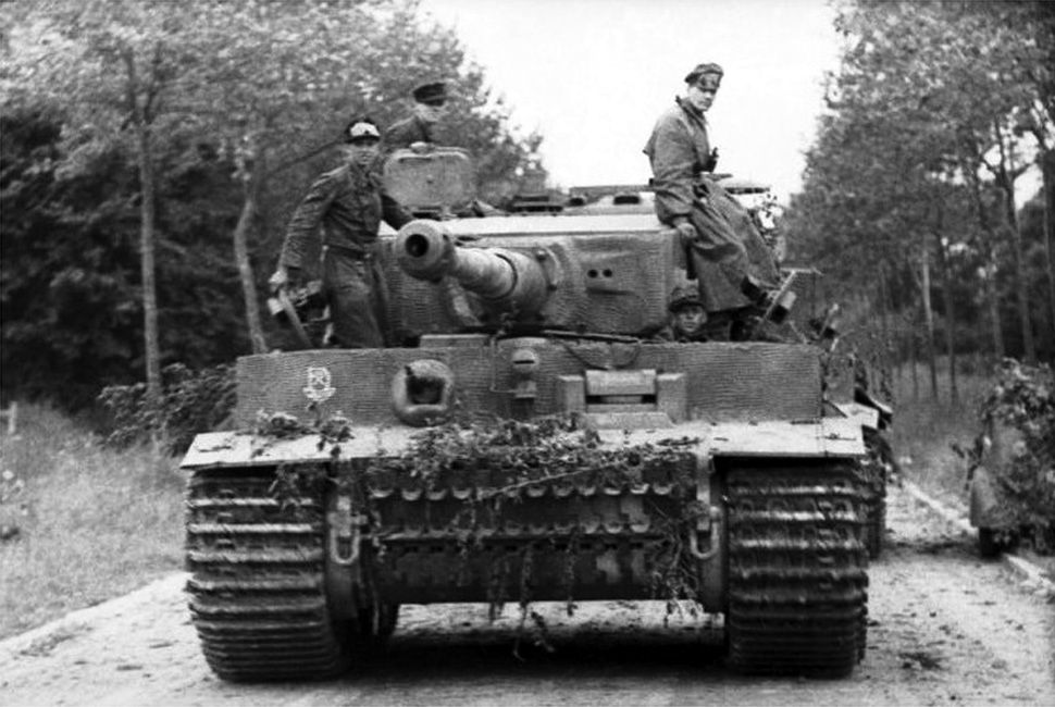 Niemiecki Tygrys we Francji, czerwiec 1944 r.
