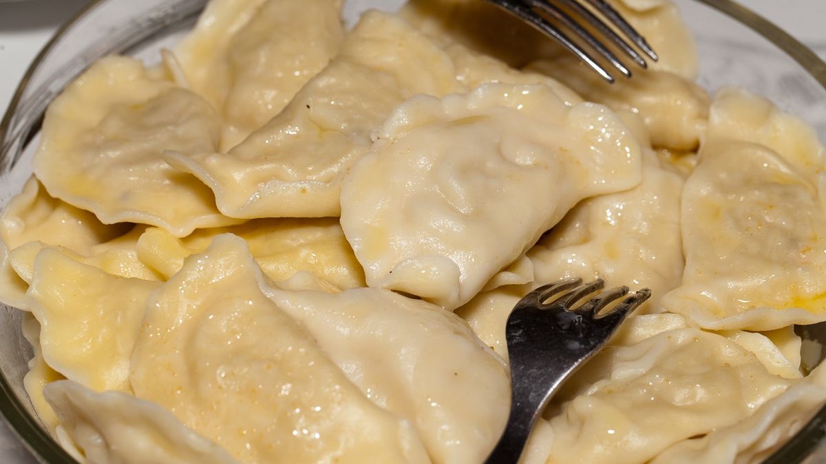 W pierogach wykryto groźną bakterię