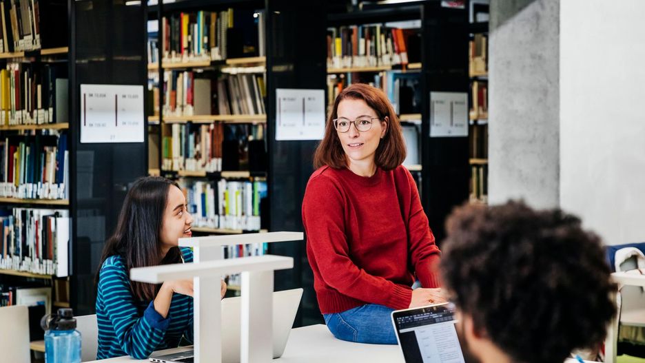 "Pieśni" Kochanowskiego. O czym pisze poeta z Czarnolasu?