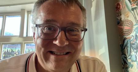 Rak jelita grubego dawał tylko jeden objaw. 59-latek ma ważną radę