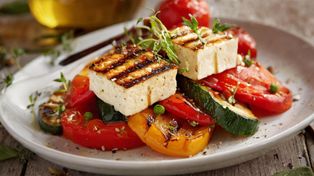 Post przerywany odchodzi do lamusa? Dietetyczka mówi o trendach na 2026 rok