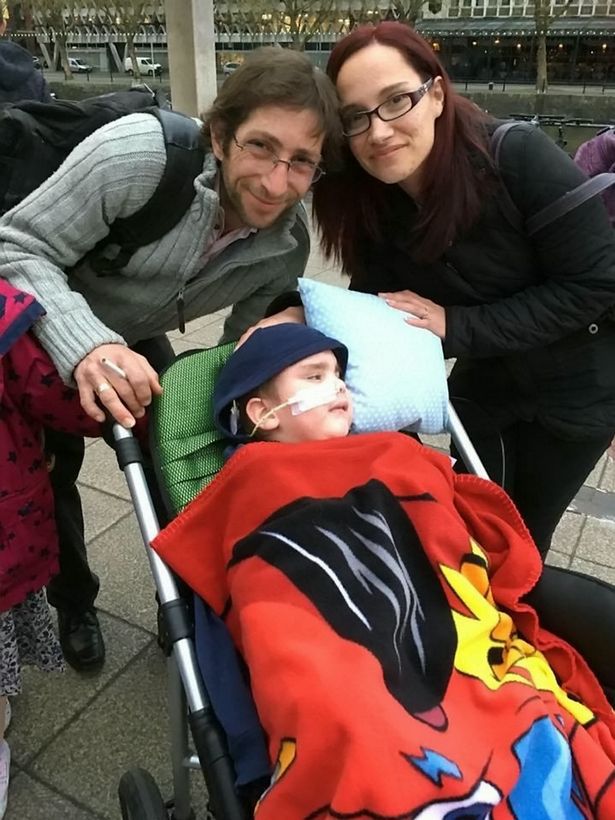 Dylan z rodzicami/ metro news