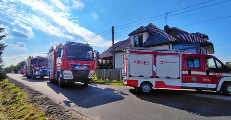 Automatyczna brama przygniotła dziecko. 3-latek wybiegł za psem