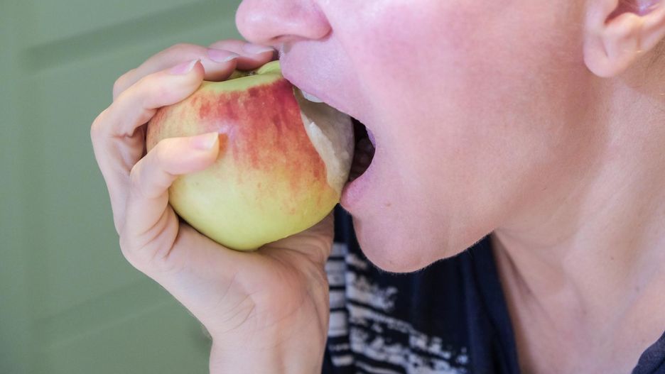 Nie dawaj dziecku takich owoców. Narażasz je na groźne związki