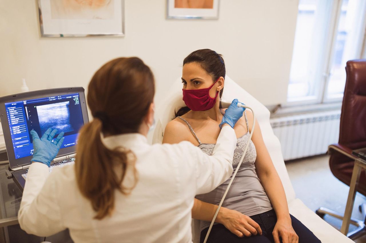 Rak głowy i szyi diagnozowany zbyt późno. Nowe wytyczne mają to zmienić