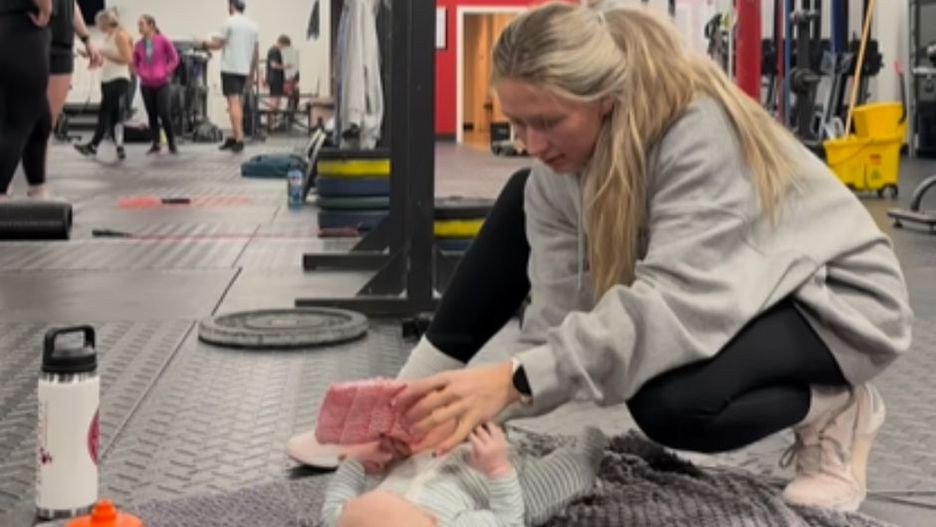 Mama zabrała niemowlę na siłownię. W komentarzach burza