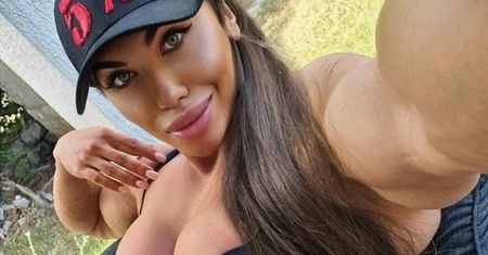 Tak wygląda najbardziej umięśniona kobieta na świecie. Amazonka waży 125 kg, a podnosi niemal trzy razy tyle
