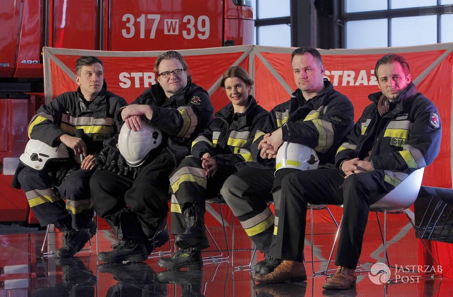 Strażacy, Michał Czarnecki, Olaf Lubaszenko, Marta Ścisłowicz, Dawid Zawadzki, Michał Żurawski fot: AKPA
