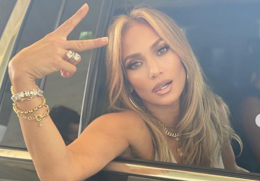 Dieta Jennifer Lopez. Tym produktom gwiazda zawdzięcza świetną sylwetkę