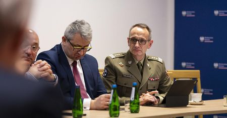 MZ stawia na "medycynę pola walki". Pierwsze posiedzenie nowego zespołu