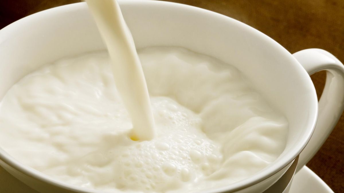 Osoby cierpiące na hipercholesterolemię powinny wybierać mleko chude lub półtłuste