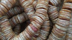 Zdrowa przekąska, która łatwo wymyka się spod kontroli. Jest źródłem cukru i tłuszczu