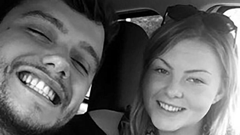 Kilka dni po tym, jak kobieta dowiedziała się, że jest w ciąży, jej brzuch wyglądał jakby była w 30 tygodniu