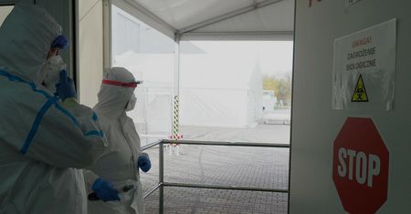 Dr Zmora o prognozach dotyczących czwartej fali. To oni będą teraz umierać