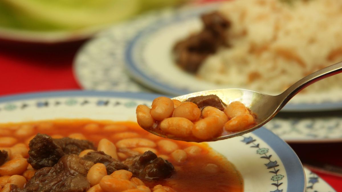 Tłuszcz trzewny zniknie, jeśli dieta będzie zawierać dużo produktów bogatych w białko, np. fasolę