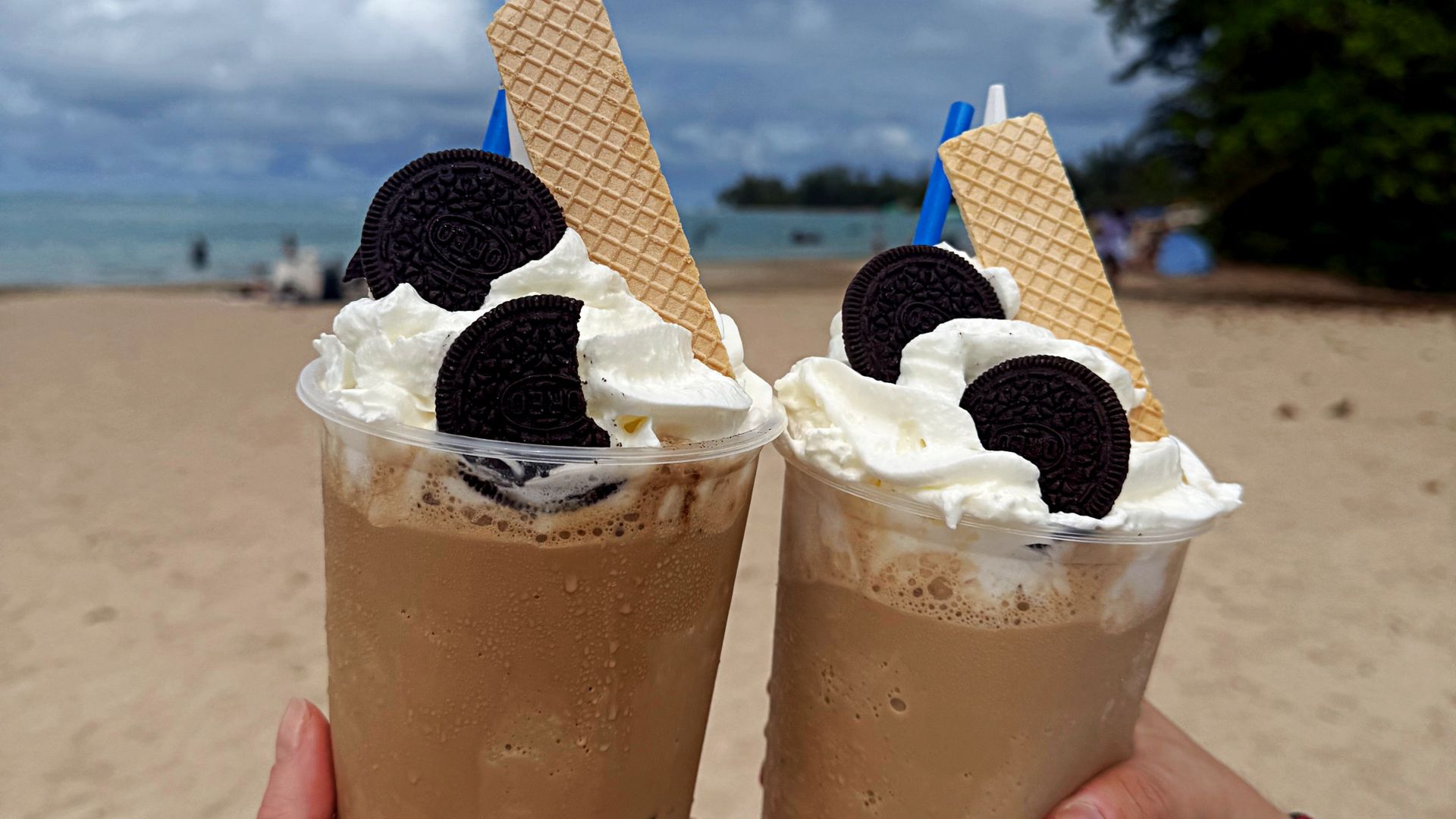 Jedzenie na wakacjach, czyli co zamówić, co zabrać, a czego lepiej nie ruszać