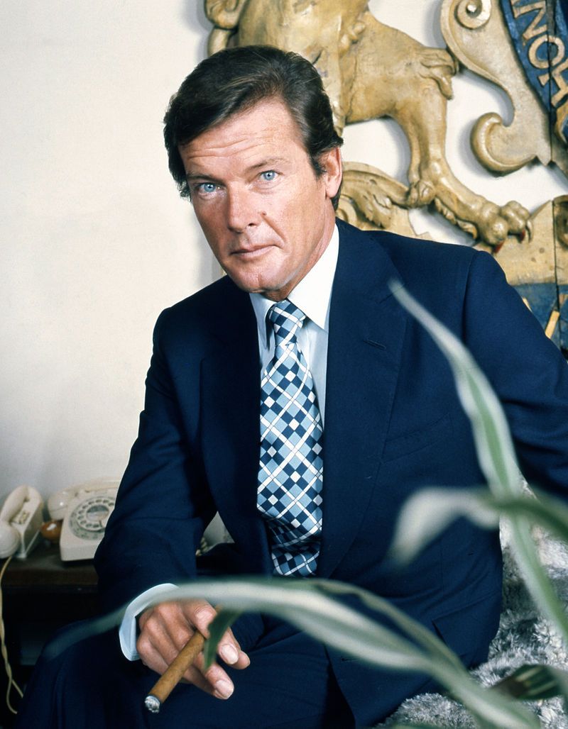 Roger Moore zachorował na raka prostaty. Pokonał chorobę i dożył prawie do 90tki