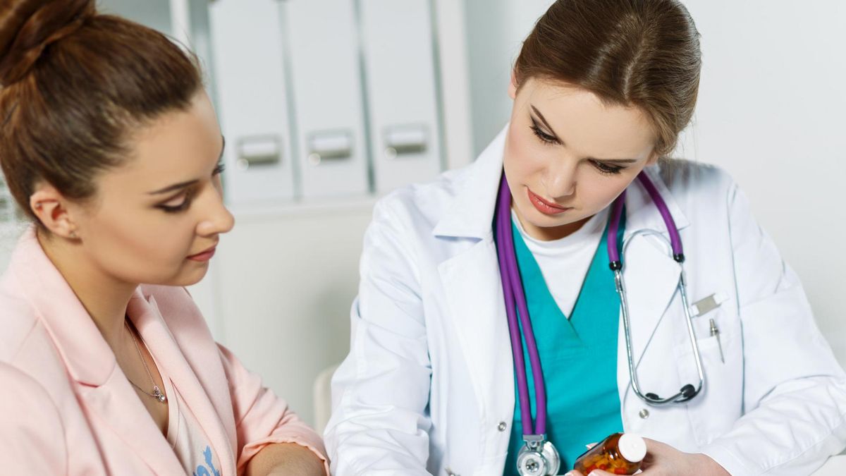 Piekący ból pochwy może być spowodowany infekcją bakteryjną lub grzybiczą.