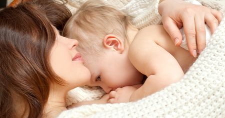8 produktów, które warto jeść karmiąc piersią