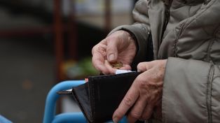 Leczenie zamiast gotówki z 13. i 14. emerytury. Będzie bon senioralny?