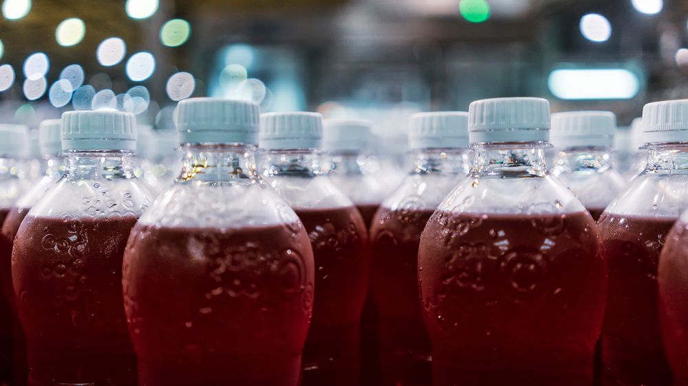 Wystarczy szklanka dziennie, by wzrosło ryzyko raka. Natychmiast ogranicz spożycie