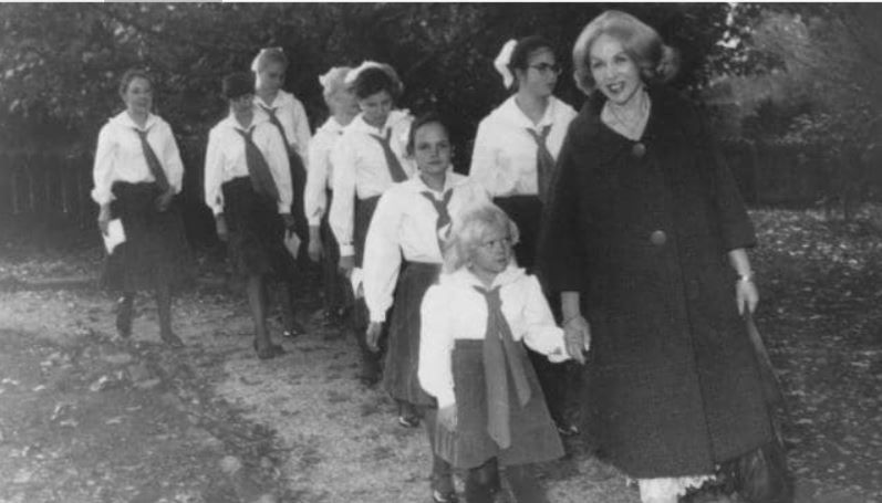 Nauczycielka-psychopatka udawała biologiczną matkę 28 dzieci