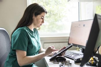 Centralna e-Rejestracja przyspiesza. Ponad 30 proc. placówek dołączyło przed końcem pilotażu