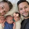 "Wypędzali" homoseksualność modlitwą. Teraz zostali ojcami trojaczków