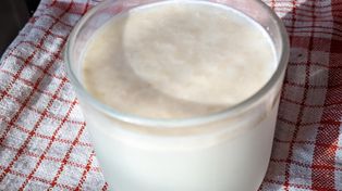 Naukowcy odkryli nowe działanie kefiru. To nadzieja dla chorych