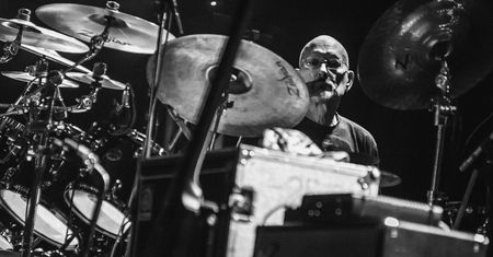 Piotr Szkudelski nie żyje. Był legendarnym perkusistą Perfectu