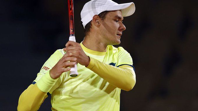 Bolesna porażka Kamila Majchrzaka w debiucie w turnieju ATP 1000 w Rzymie.