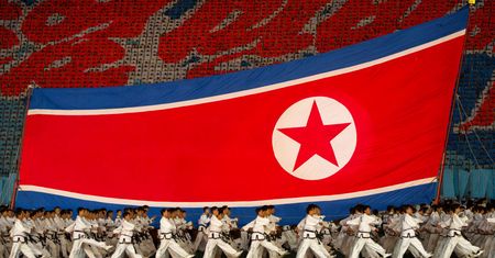 Koronawirus. Ewakuacja dyplomatów z Korei Północnej