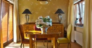 Aranżacje wnętrz w stylu art deco. Zaproś sztukę do domu