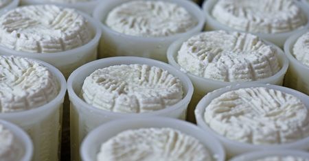 Do czego wykorzystać ser ricotta? Sprawdzone pomysły na dania