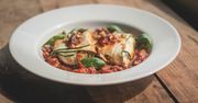 Cukiniowe sakiewki z serkiem ricotta